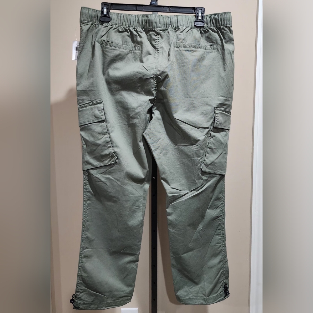 NWT Old Navy Ultimate Tech Pull-On Cargo Pants Men's Size XL(Green) - Picture 2 of 11